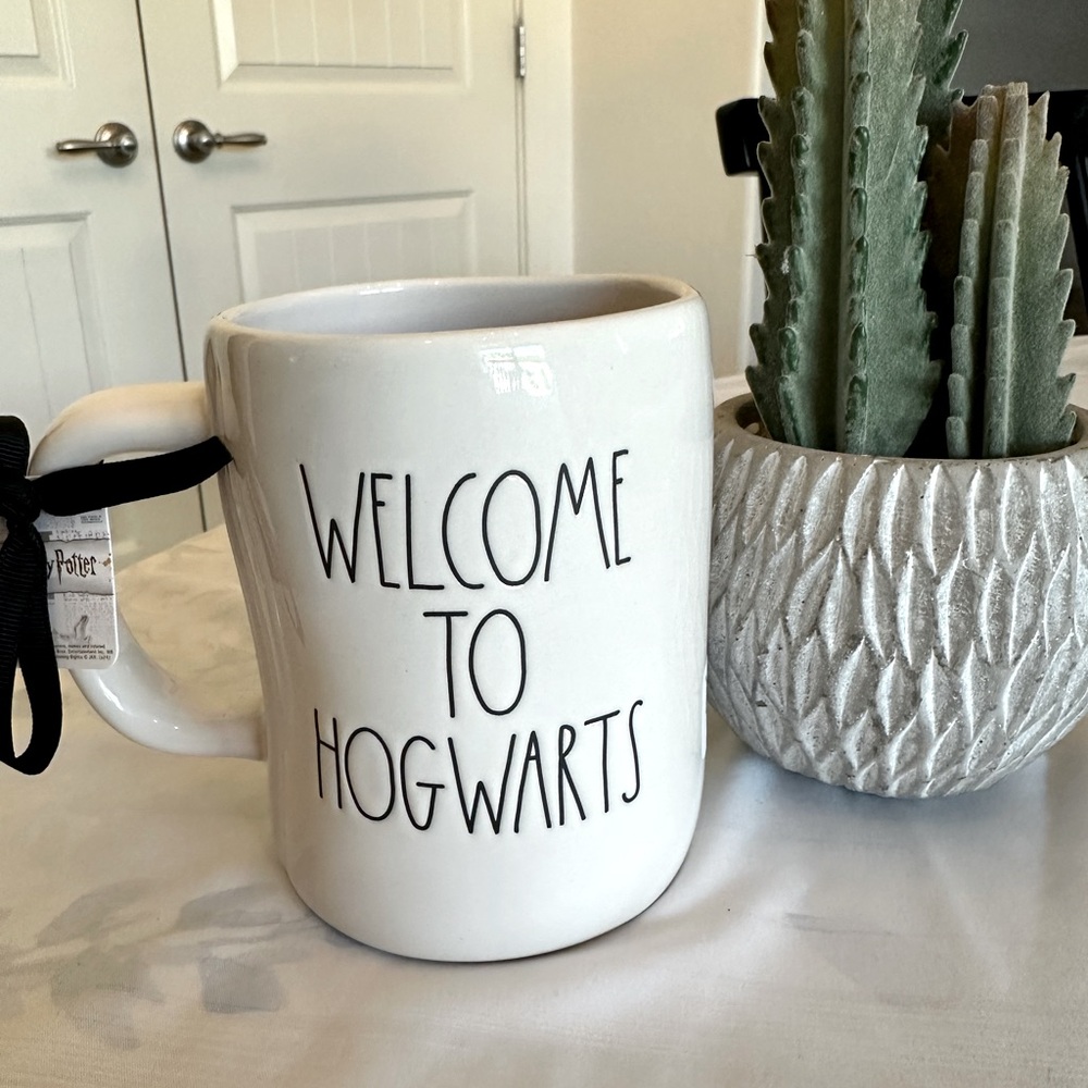Welcome to Hogwarts Mug!!